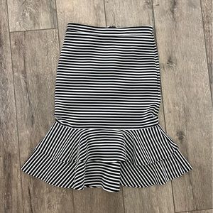 Banana Republic Mermaid Skirt. Black and White Striped. Size 0-4
